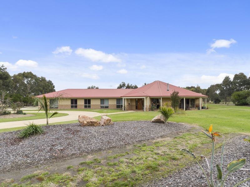 45 Boyd Court, Eagle Point VIC 3878