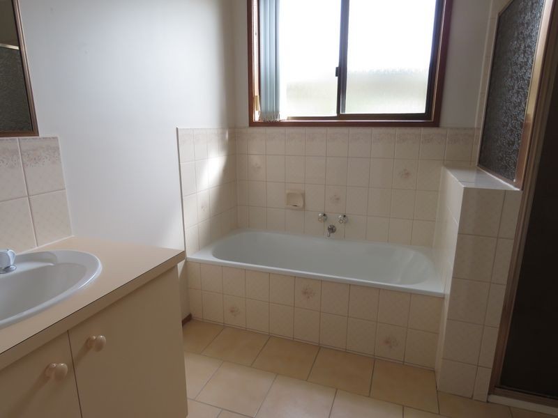 9 Acrux Drive, Newlands Arm VIC 3875
