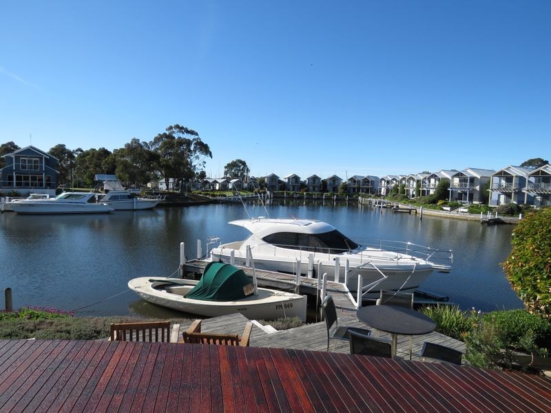 9 Waterloo Court, Paynesville VIC 3880