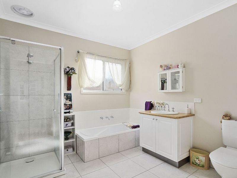 5 Magnetic Retreat, Paynesville VIC 3880