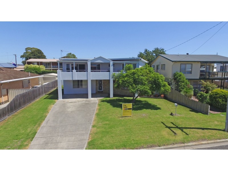 5 Marina Drive, Paynesville VIC 3880