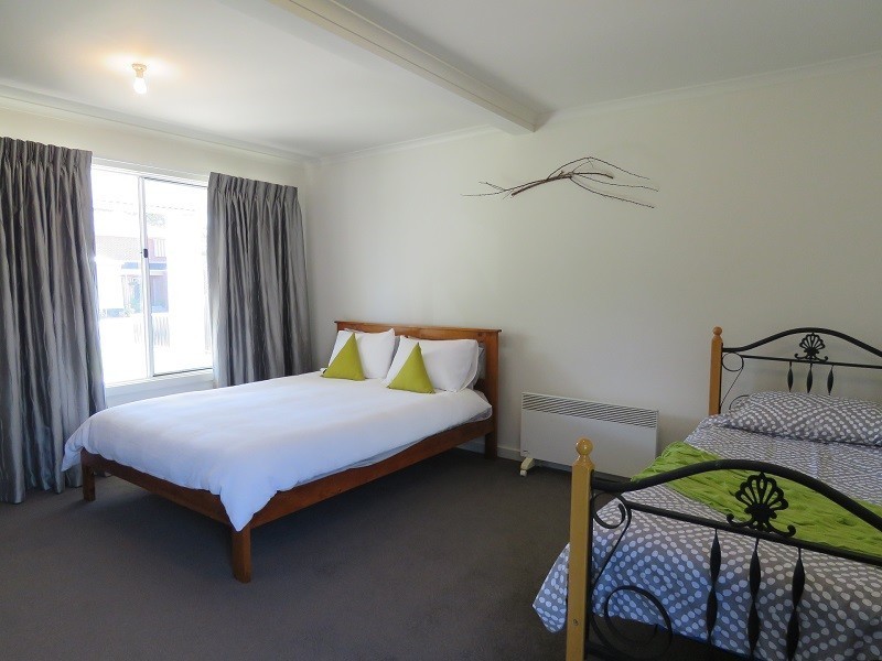 5 Marina Drive, Paynesville VIC 3880