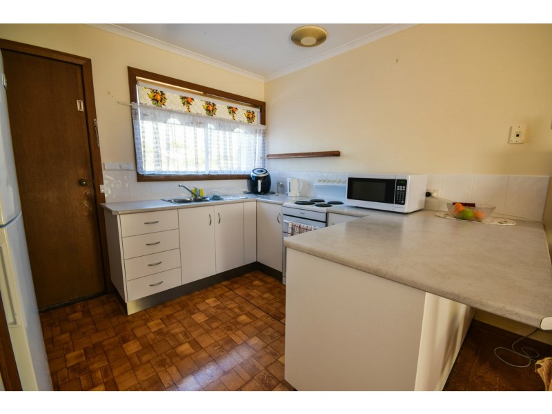 Unit 3/2 Canal Road, Paynesville VIC 3880