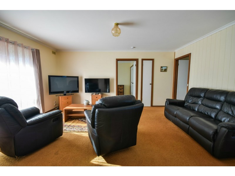 Unit 3/2 Canal Road, Paynesville VIC 3880