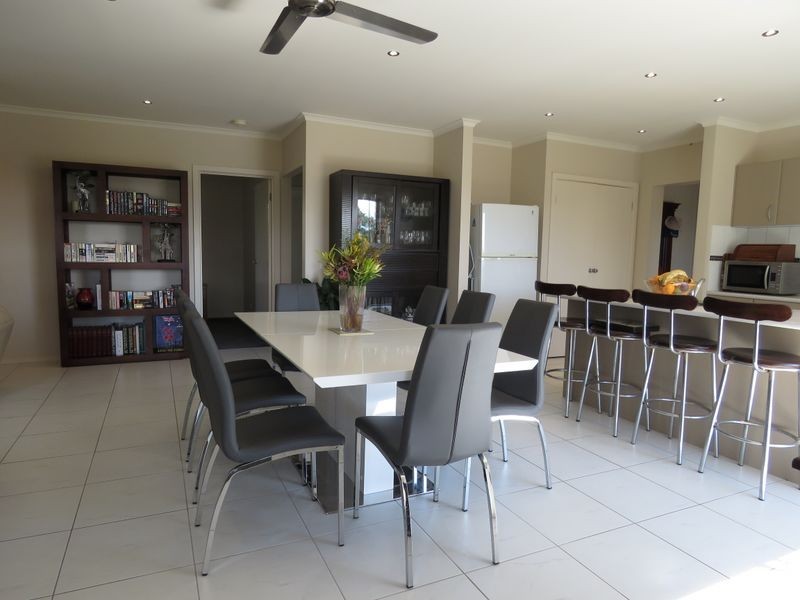 50 Corins Crescent, Newlands Arm VIC 3875