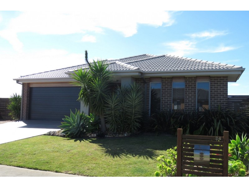 24 The Crescent, Eagle Point VIC 3878