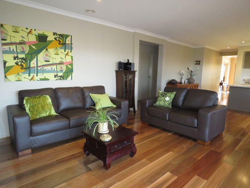 24 The Crescent, Eagle Point VIC 3878