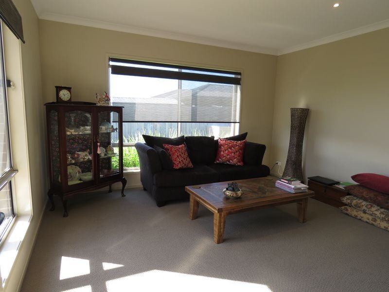 24 The Crescent, Eagle Point VIC 3878