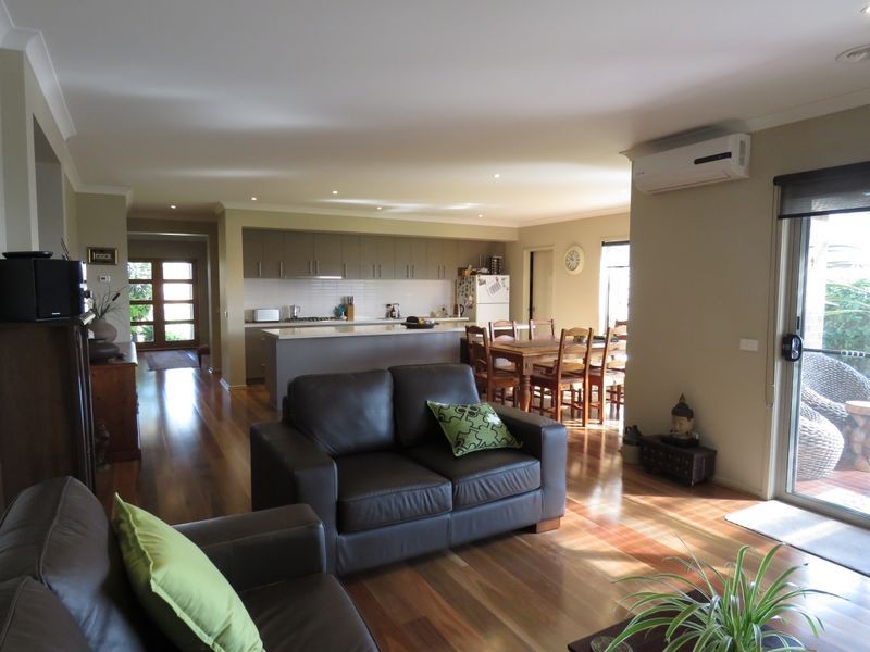 24 The Crescent, Eagle Point VIC 3878