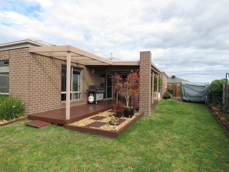 24 The Crescent, Eagle Point VIC 3878