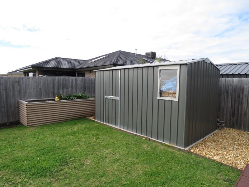 24 The Crescent, Eagle Point VIC 3878