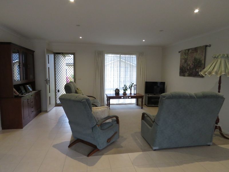 Unit 9/9-11 Wellington Street, Paynesville VIC 3880