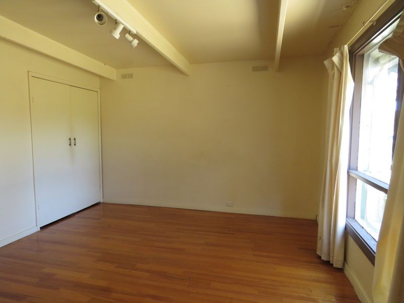 97 Bay Road, Eagle Point VIC 3878