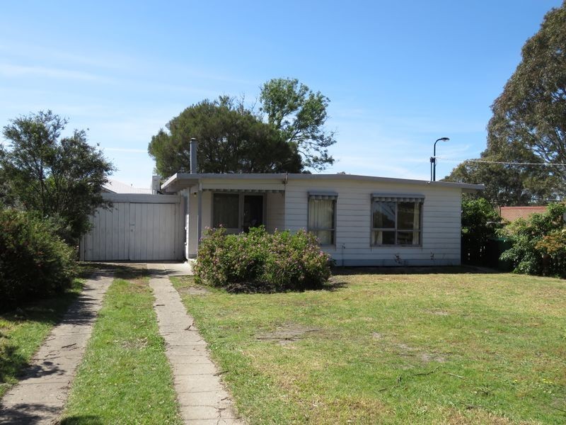 97 Bay Road, Eagle Point VIC 3878