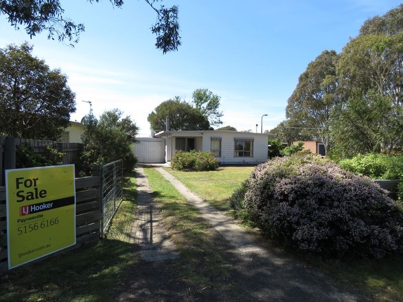 97 Bay Road, Eagle Point VIC 3878