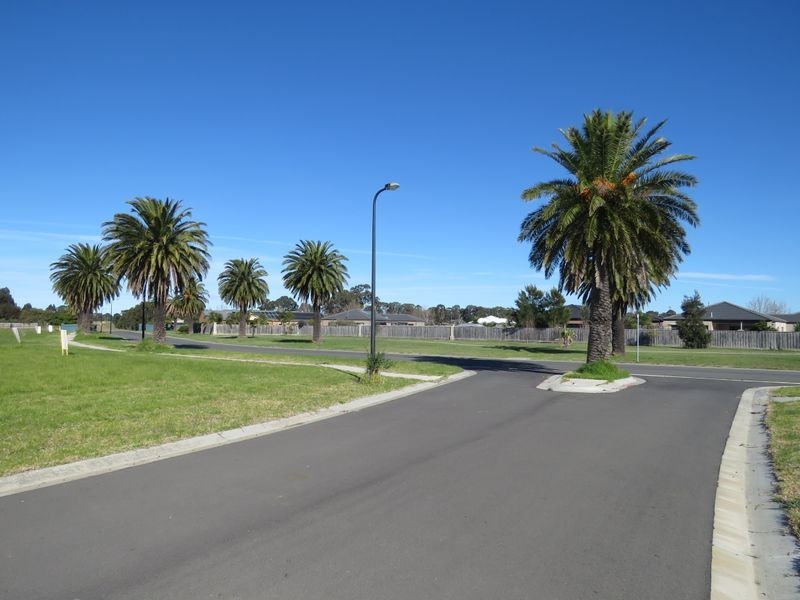 7,8,12,13 Caddie Court, Eagle Point VIC 3878