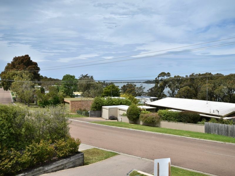 182 Newlands Drive, Paynesville VIC 3880