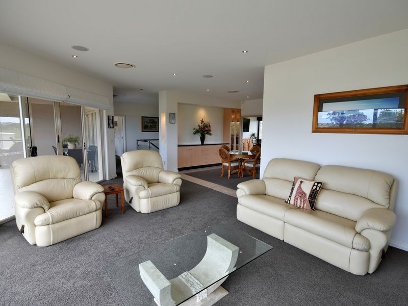 182 Newlands Drive, Paynesville VIC 3880