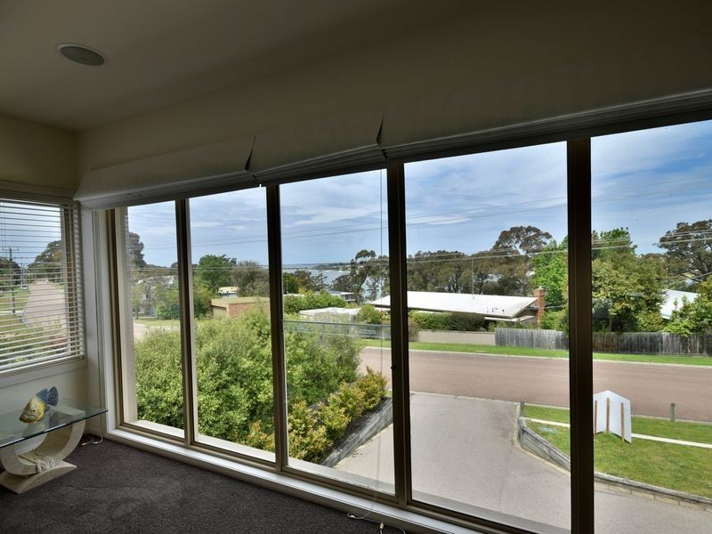 182 Newlands Drive, Paynesville VIC 3880