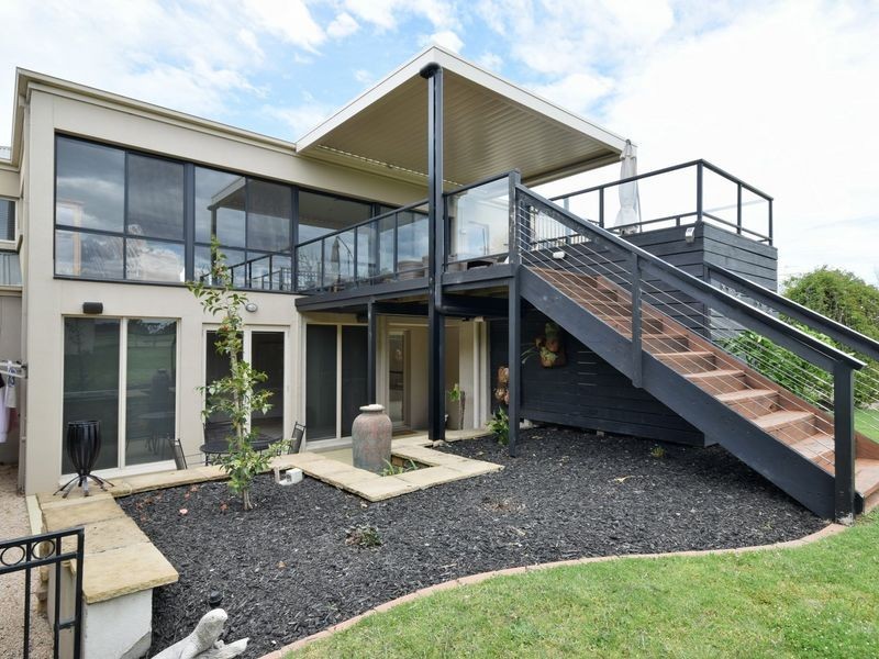 182 Newlands Drive, Paynesville VIC 3880