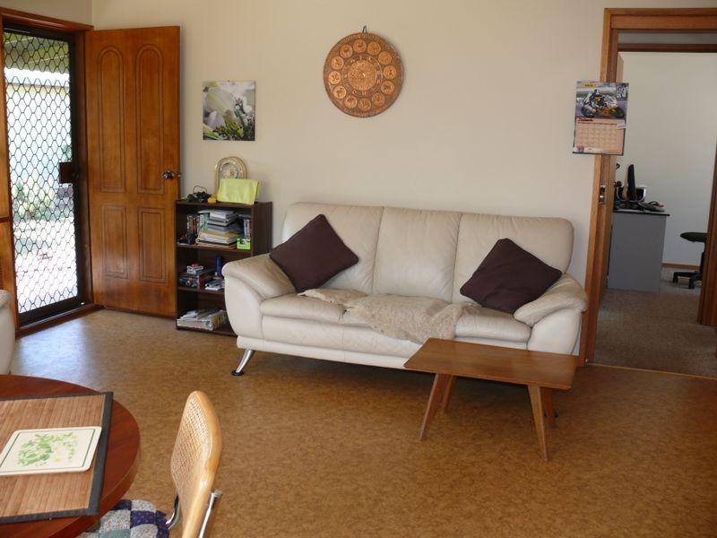 29 Sixth Avenue, Raymond Island VIC 3880
