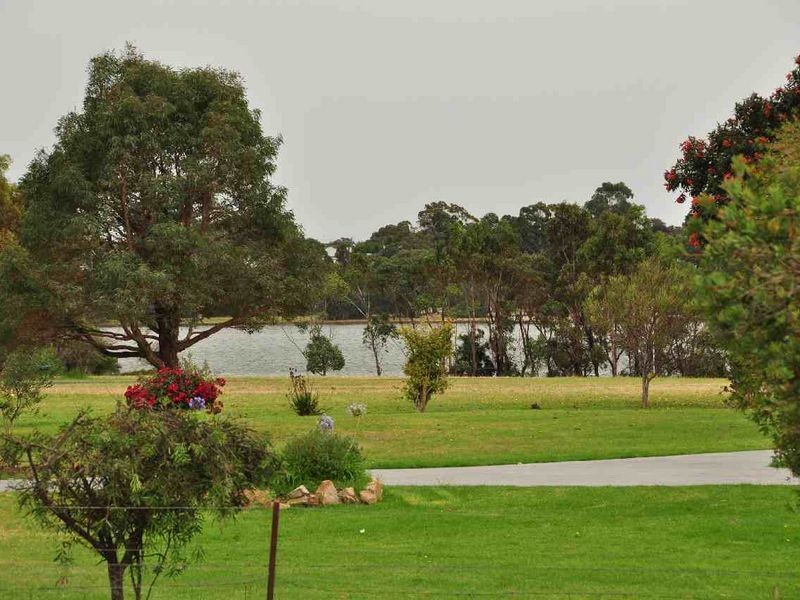 14 Colony Club Circuit, Newlands Arm VIC 3875