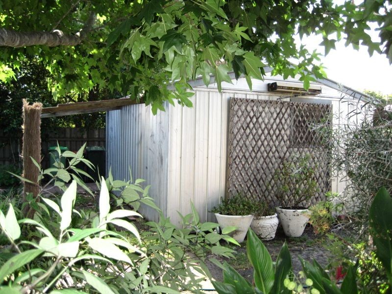 14 Eleventh Parade, Raymond Island VIC 3880