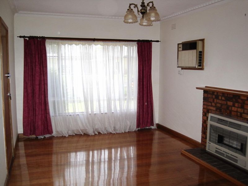 120 Main Road, Paynesville VIC 3880