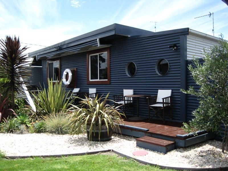 5 Tanjil Avenue, Paynesville VIC 3880