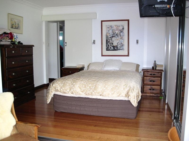 5 Tanjil Avenue, Paynesville VIC 3880