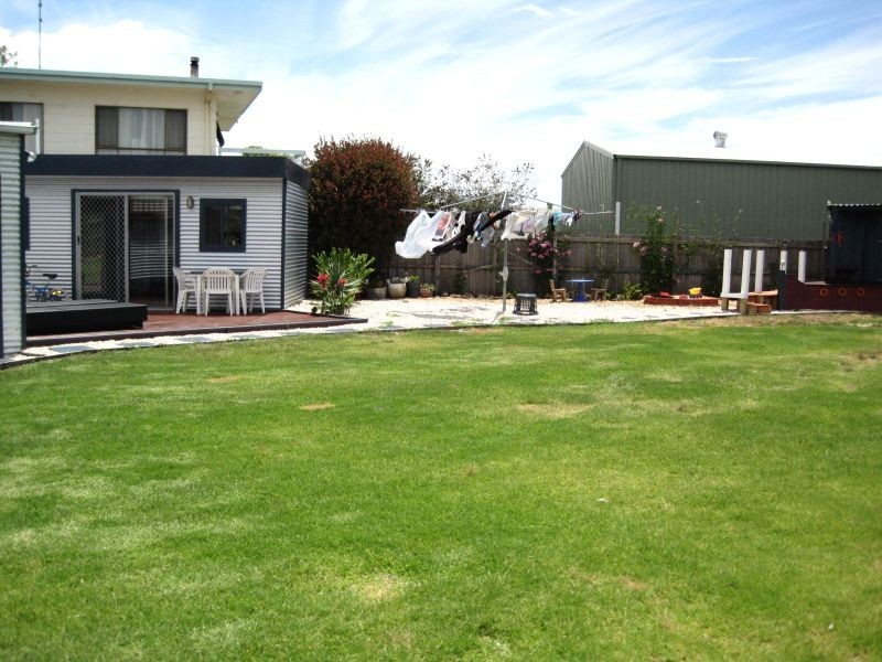 5 Tanjil Avenue, Paynesville VIC 3880