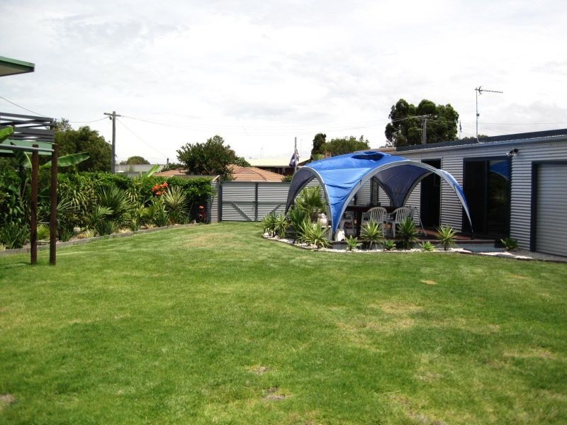 5 Tanjil Avenue, Paynesville VIC 3880