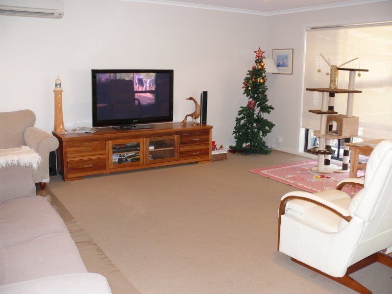 70 Twelfth Avenue, Raymond Island VIC 3880