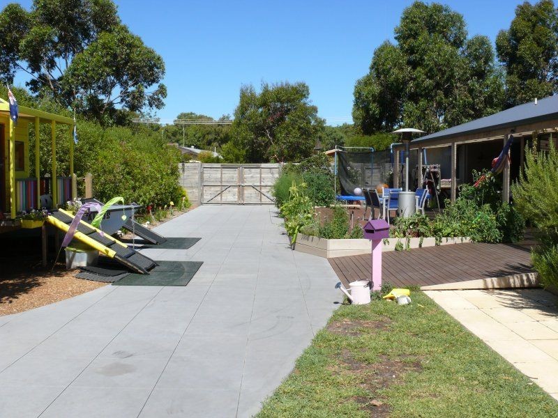 70 Twelfth Avenue, Raymond Island VIC 3880
