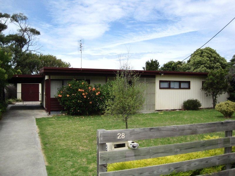 28 Cumming Street, Paynesville VIC 3880
