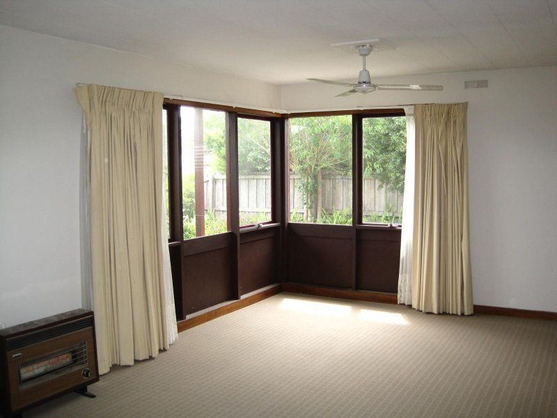 28 Cumming Street, Paynesville VIC 3880