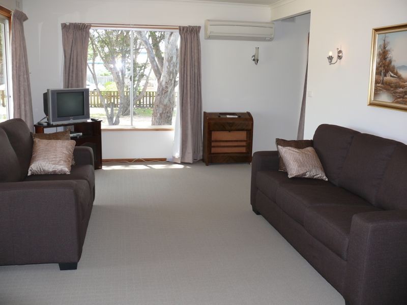 101 Bay Road, Eagle Point VIC 3878