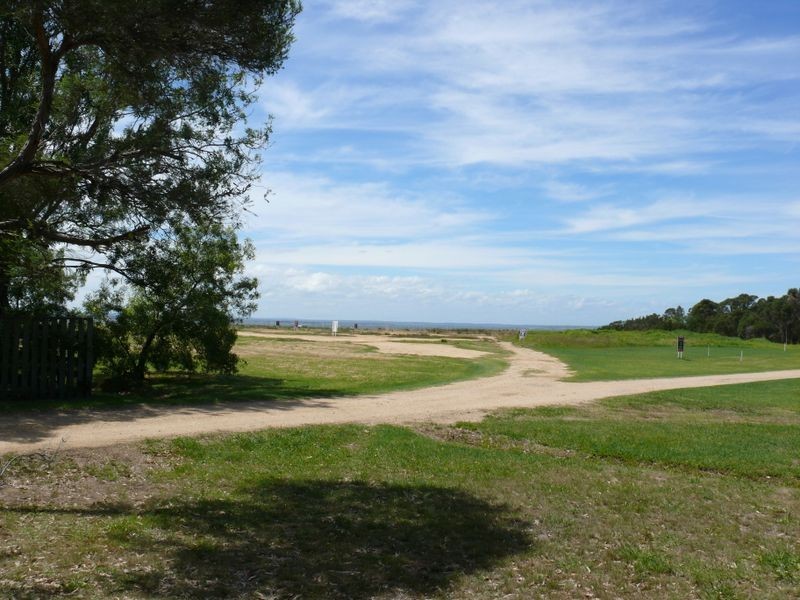 101 Bay Road, Eagle Point VIC 3878