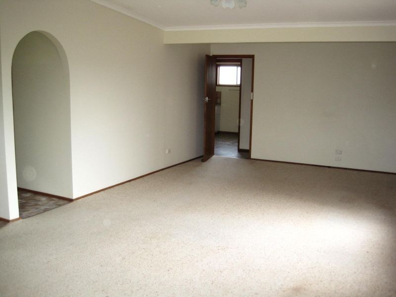 4 Milton Avenue, Paynesville VIC 3880