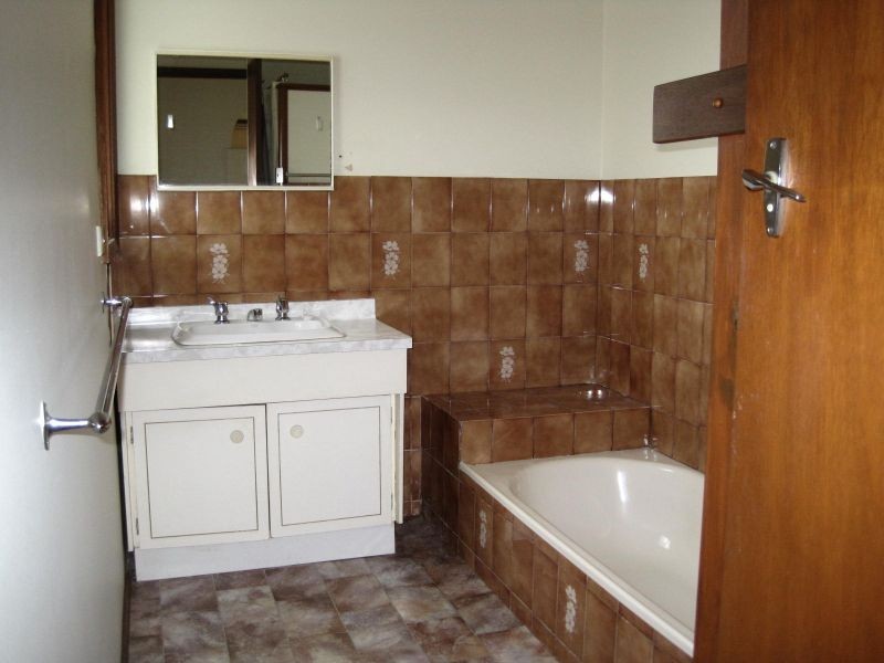 4 Milton Avenue, Paynesville VIC 3880