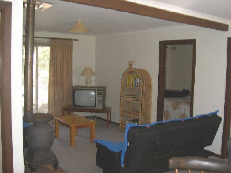 7 Fourth Avenue, Raymond Island VIC 3880