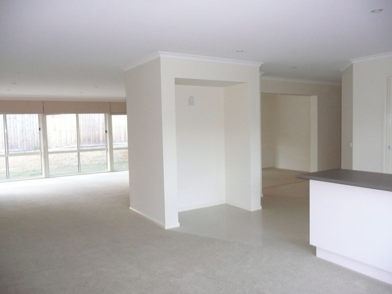 24 Schooner Terrace, Paynesville VIC 3880