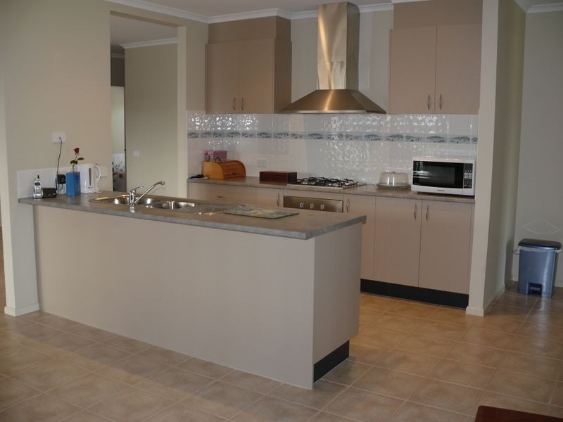 33 Gilsenan Street, Paynesville VIC 3880