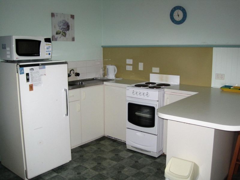 9/3-19 Toonalook Parade, Paynesville VIC 3880