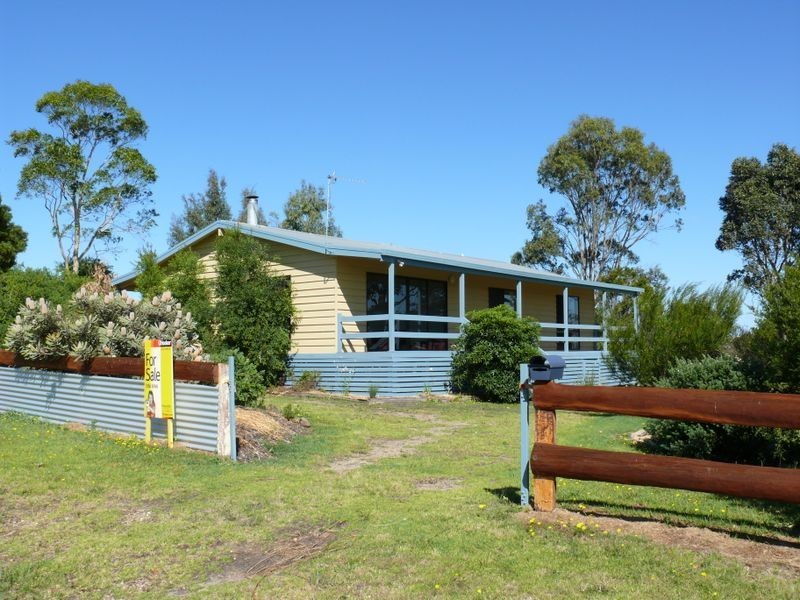 15 Crown Ridge Avenue, Newlands Arm VIC 3875