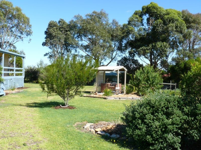 15 Crown Ridge Avenue, Newlands Arm VIC 3875