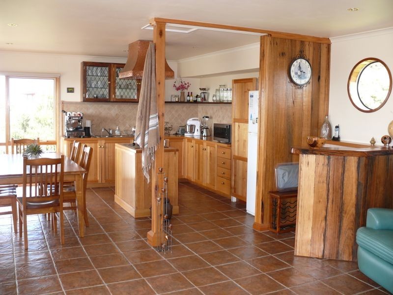 15 McMillan Grove, Paynesville VIC 3880