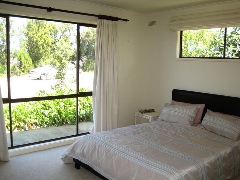 13 Newlands Drive, Paynesville VIC 3880