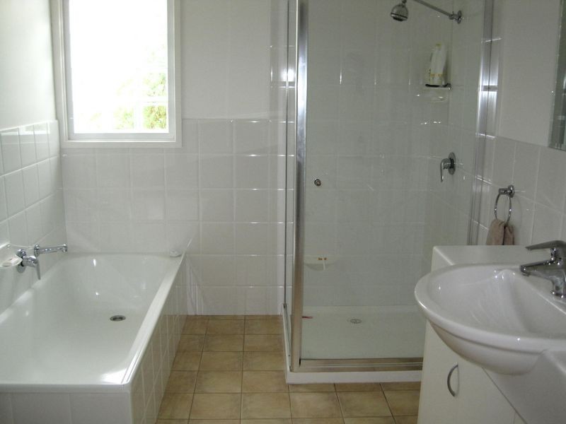 13 Newlands Drive, Paynesville VIC 3880