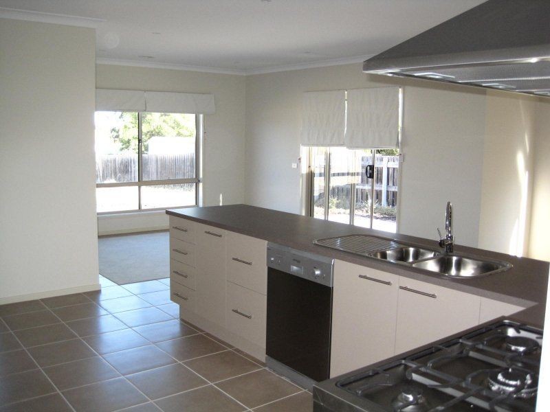 39 Gilsenan Street, Paynesville VIC 3880